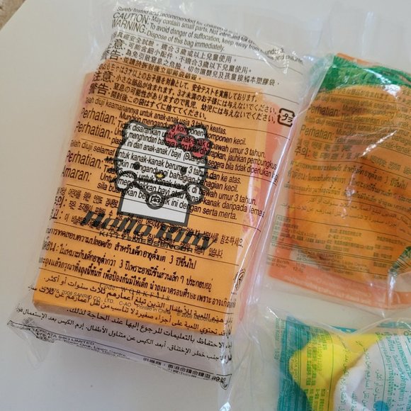 SANRIO MCDONALDS Limited Happy Meal Hello Kitty & Cinnamonroll Stuff Toy Set - Picture 9 of 10